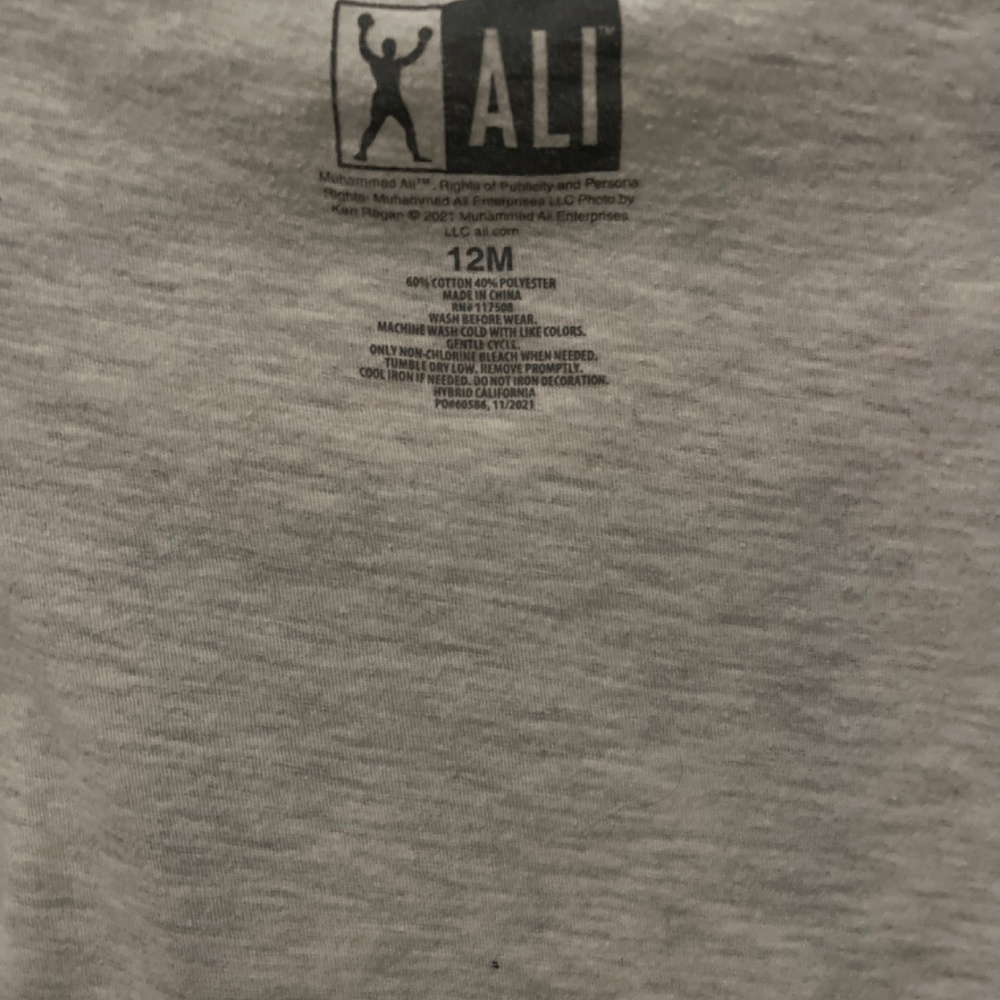 Muhammad Ali Graphic Tee - Picture 3 of 4